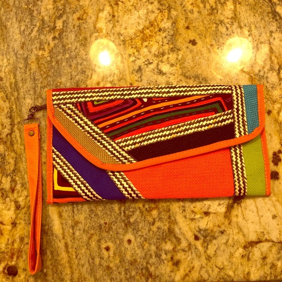 Handbags - 🆕 Handmade Wayuu Artisanal Clutch